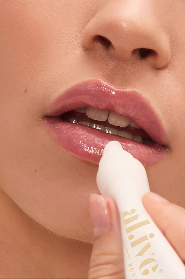 Lychee Blush Tinted Lip Butter 15ml - Image 4