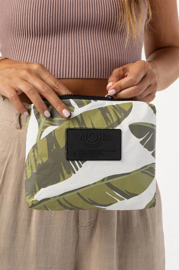 Lu'au Small Pouch - Image 4
