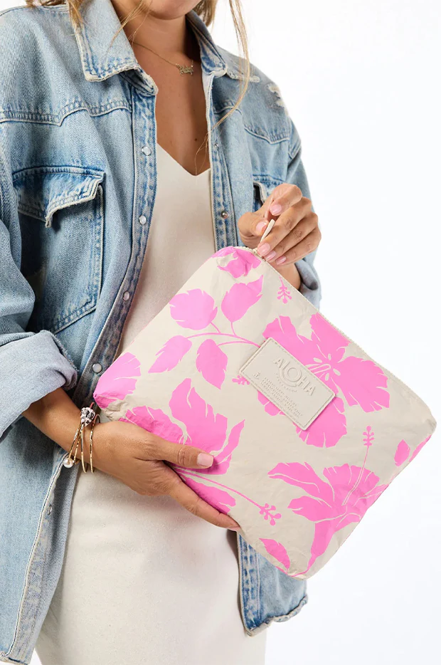 Salina Mid Pouch - Image 2