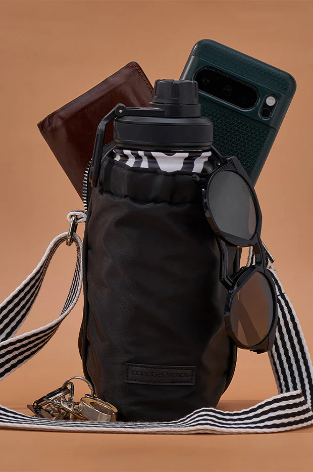 Hype Water Bottle Phone Bag - Image 4