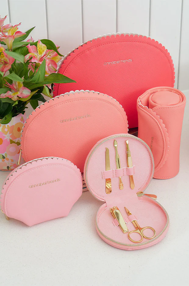 Scalloped Manicure Set - Image 4