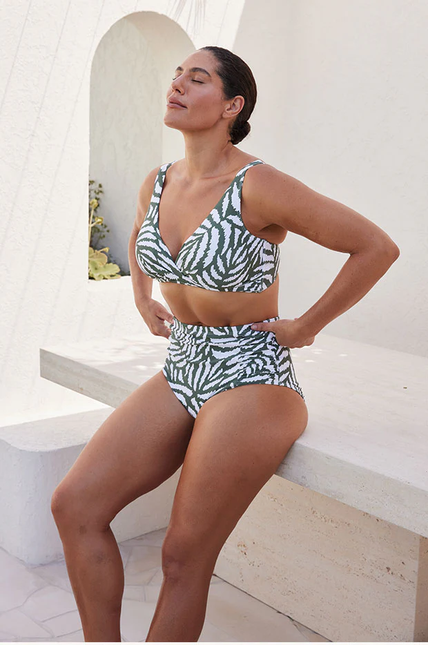 Alabastron Delacroix Cross Front Bra - Image 6
