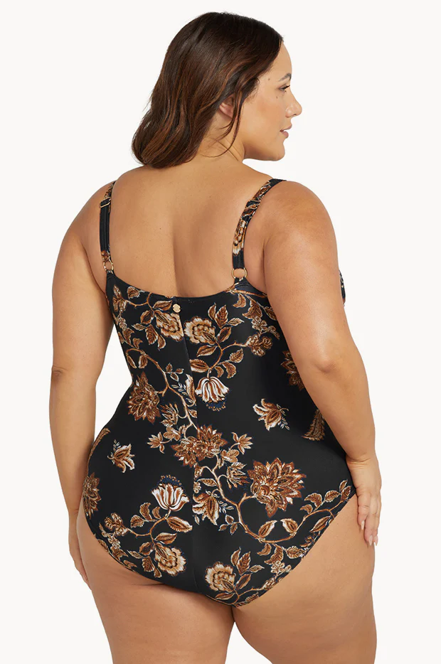 Chantique Hayes D/DD Cup One Piece - Image 2