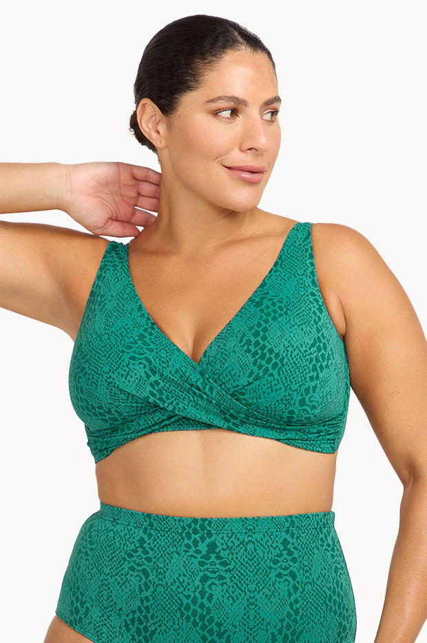 Ekhis Delacroix Cross Front Bra