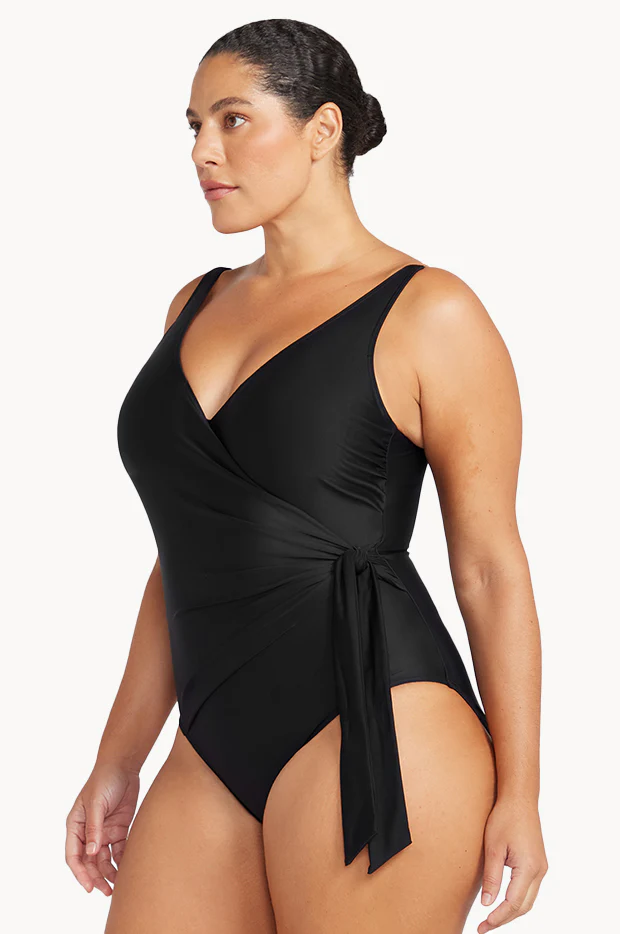 Hayes D/DD Cup One Piece - Image 3