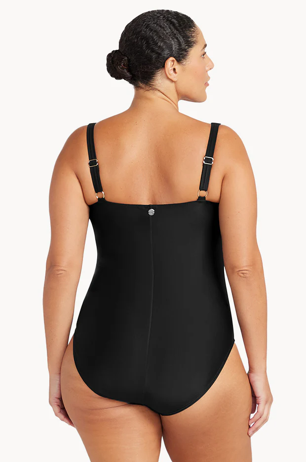 Hues Raphael E/F Cup One Piece - Image 2