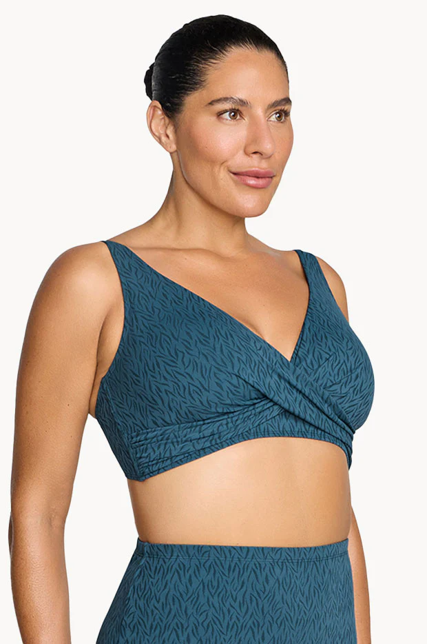 Minque Delacroix Cross Front Bra - Image 3