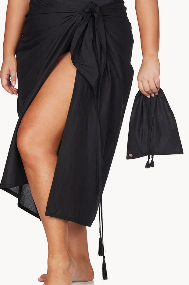 Plains Beach Sarong With Bag - Image 3