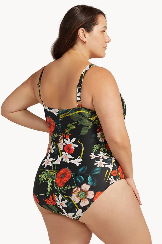 Wander Lost Hayes D/DD Cup One Piece - Image 2