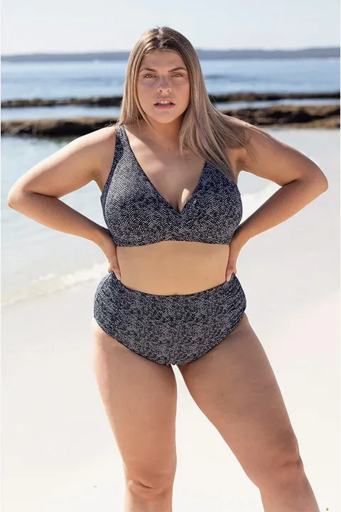 Zig Zag Delacroix Cross Front Bra - Image 4