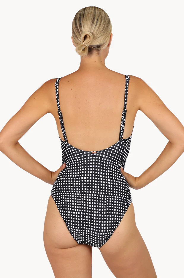 Picnic Point D/E Cup Wrap One Piece - Image 3