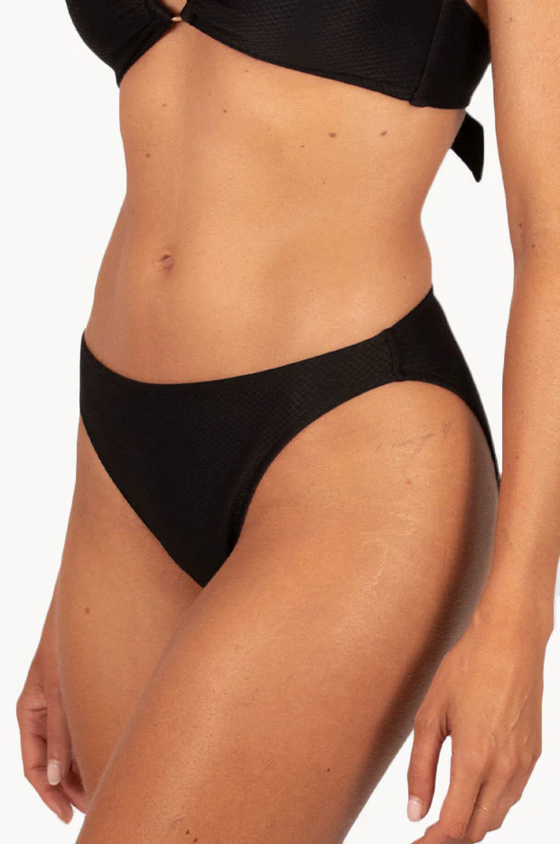 Rococco Luxe Ring Back Regular Pant - Image 3