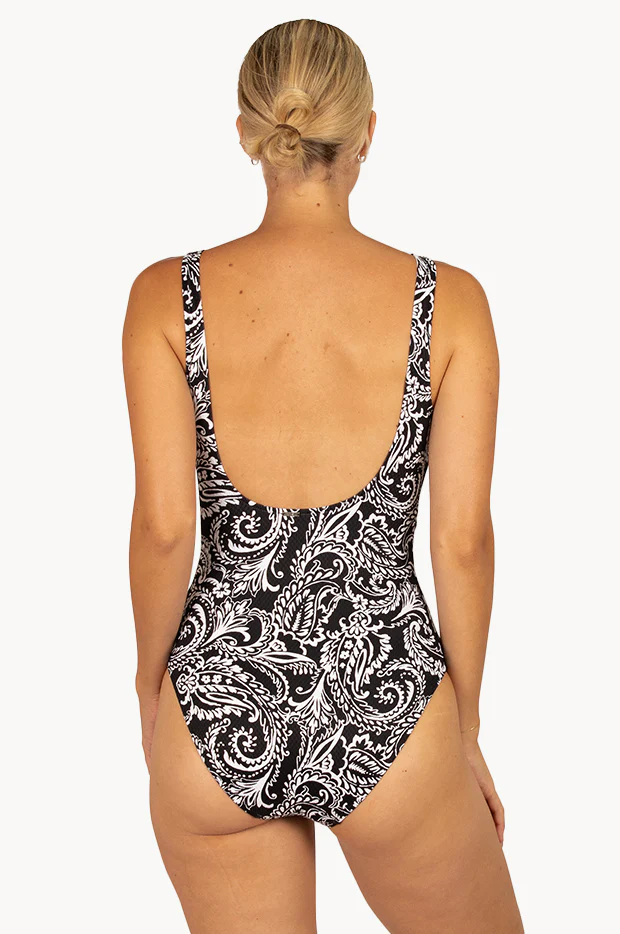 Santa Cruz D/E Cup One Piece - Image 3
