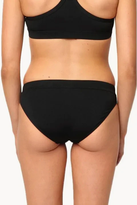 Sports Brief - Image 4