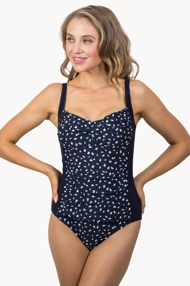 Pebble Beach D Cup Twist Front One Piece