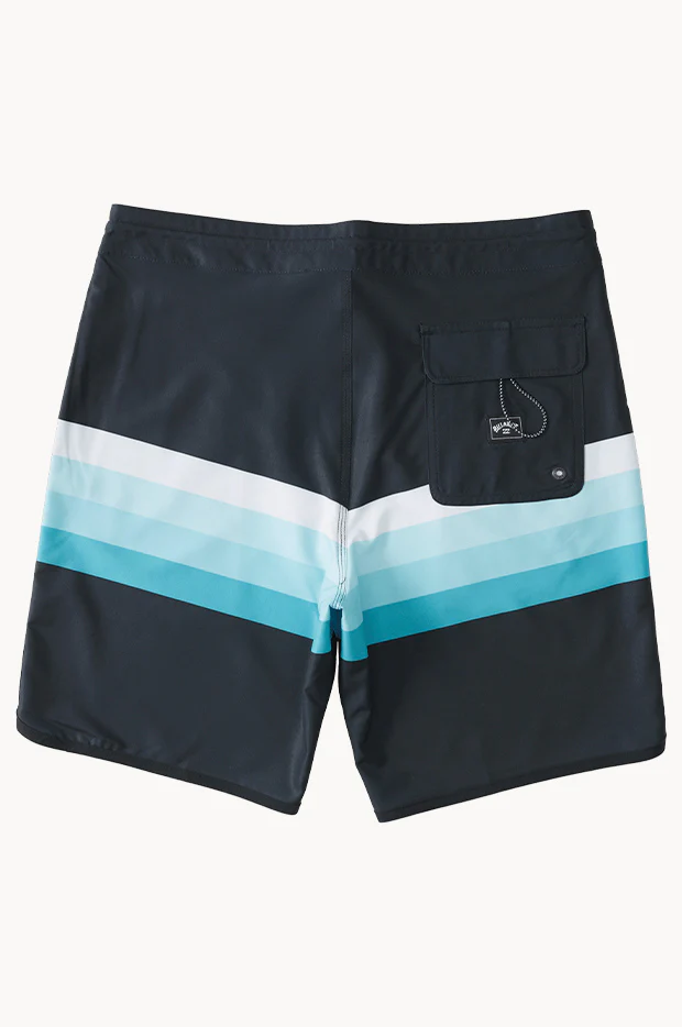 Mens 73 Spinner LT Boardshort - Image 3