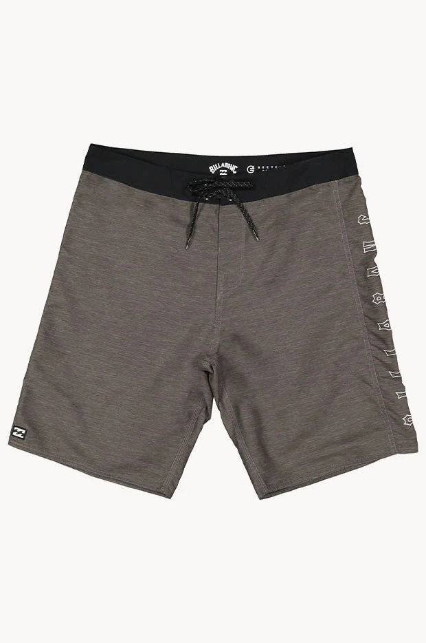 Mens Shadow Cut OG Boardshort - Image 2