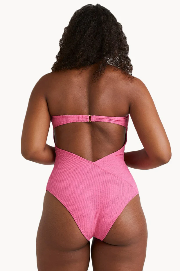 Sunrays Sia DD Cup One Piece - Image 3