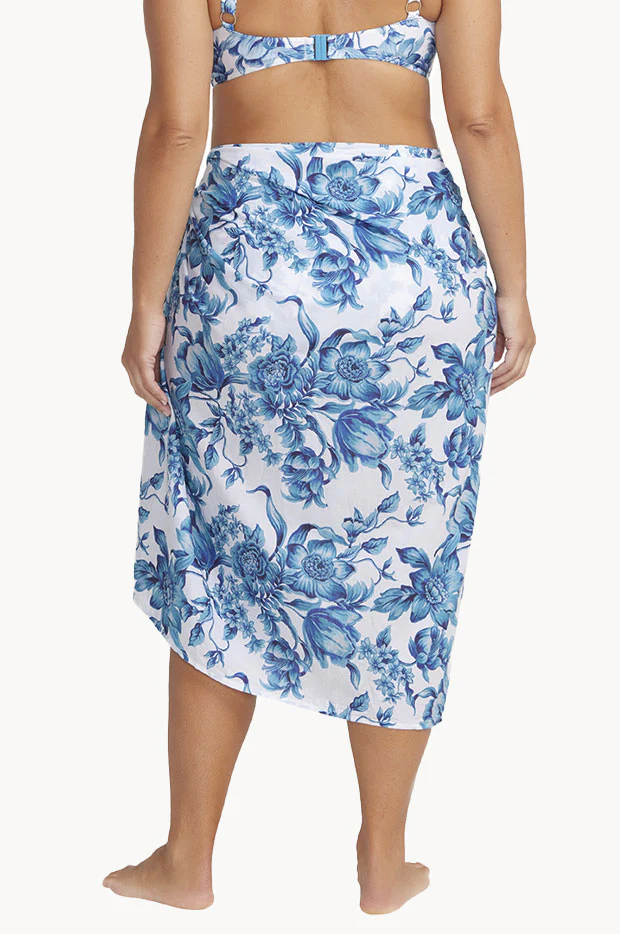 Bois De Croix Beach Sarong With Bag - Image 3