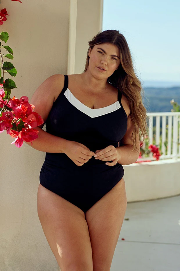 Acapulco F/G Cup Ruched One Piece - Image 3