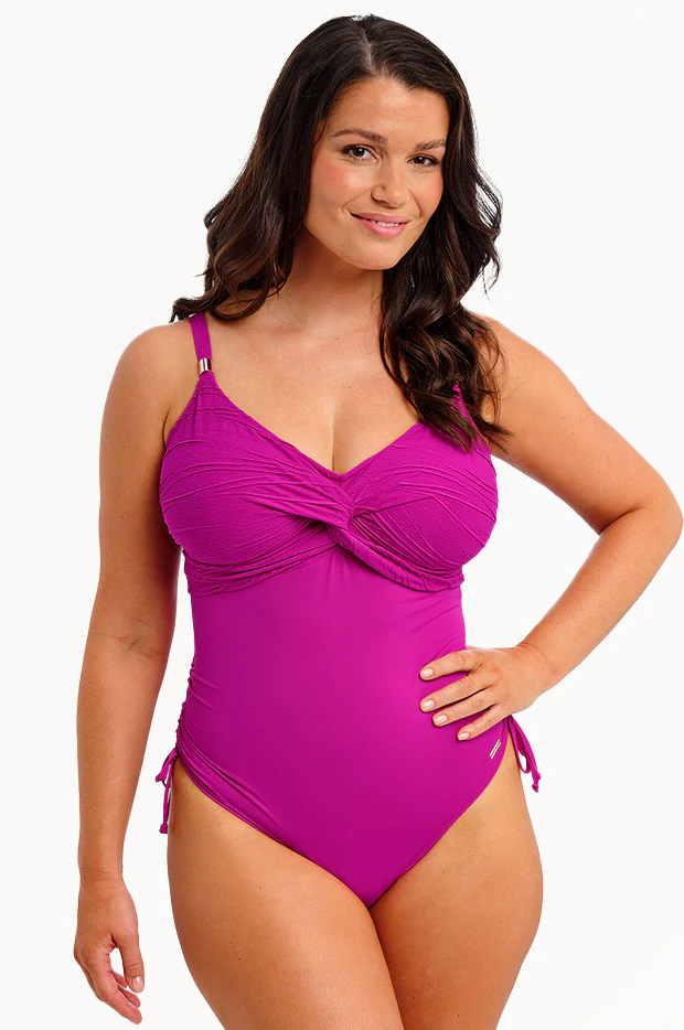 Beach Waves G Cup Twist Front One Piece