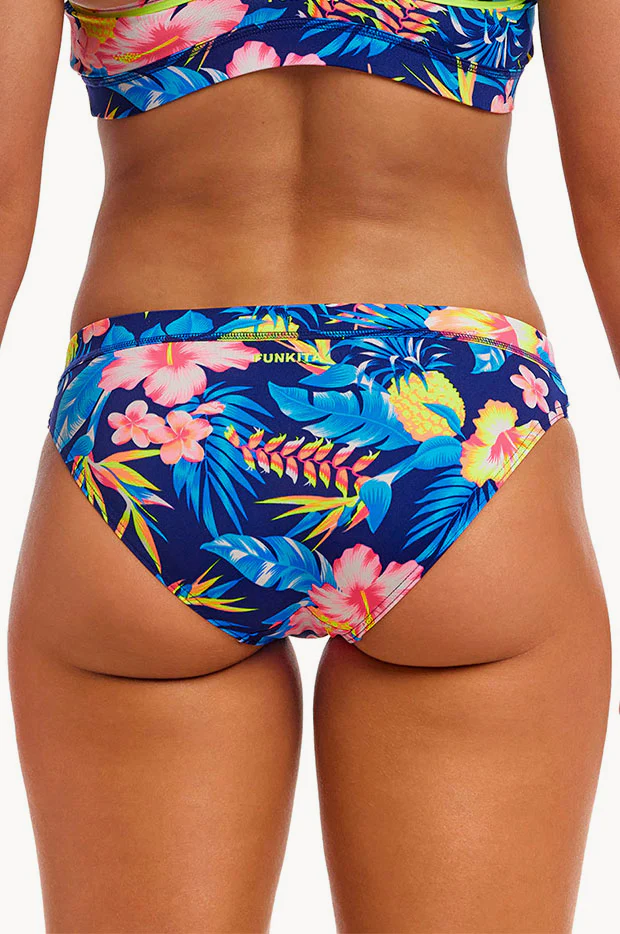 In Bloom Sports Brief - Image 2