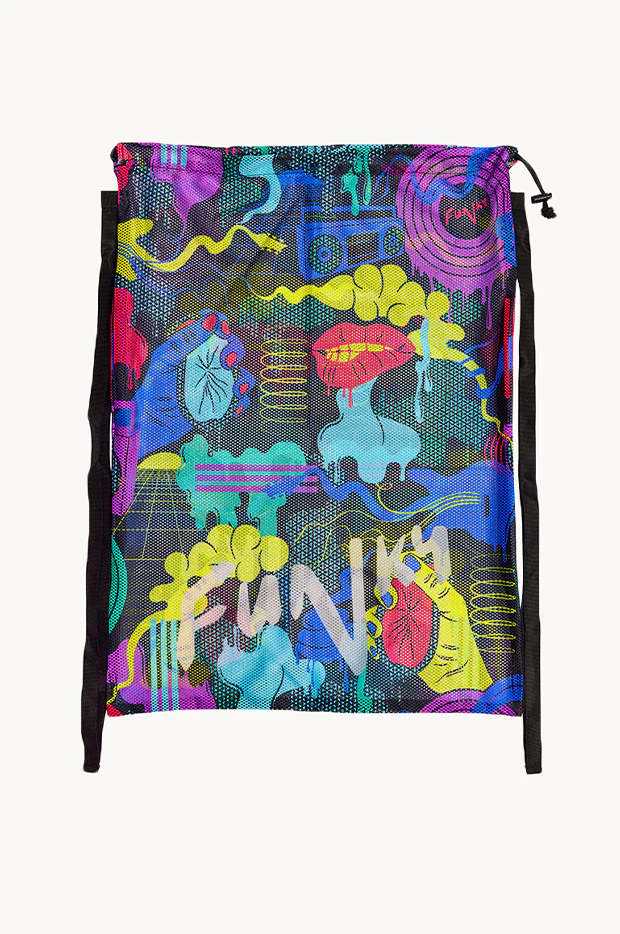 Poppy Long Mesh Gear Bag