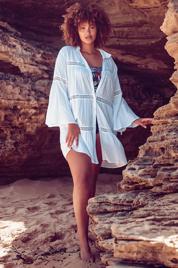 Collared Tiered Shirt With Lace - Image 3