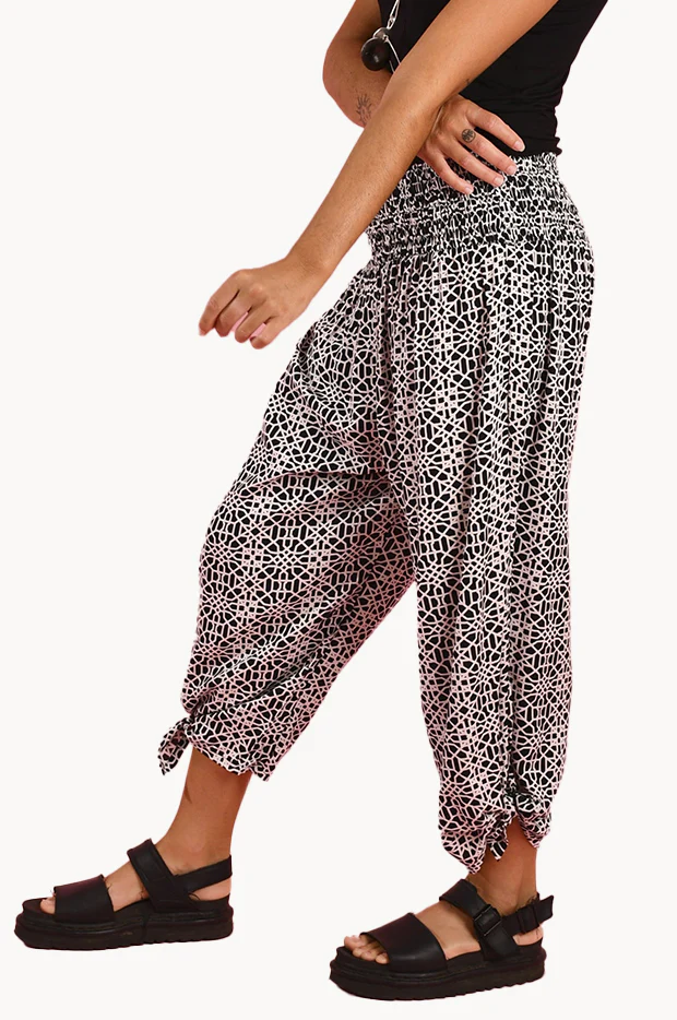 Mosaic 3/4 Ruched Tie Pants - Image 2