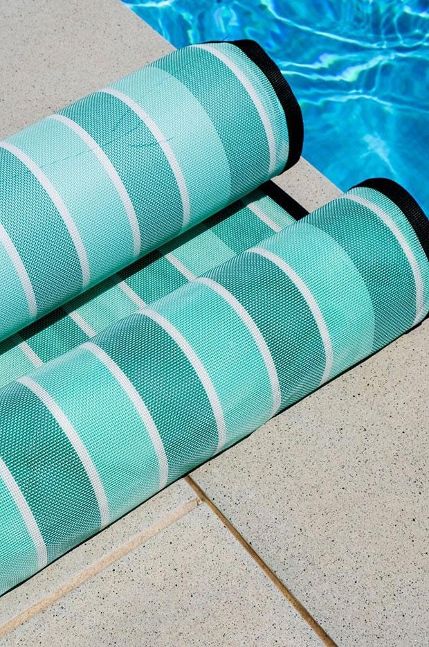 Green With Envy Water Hammock - Image 2