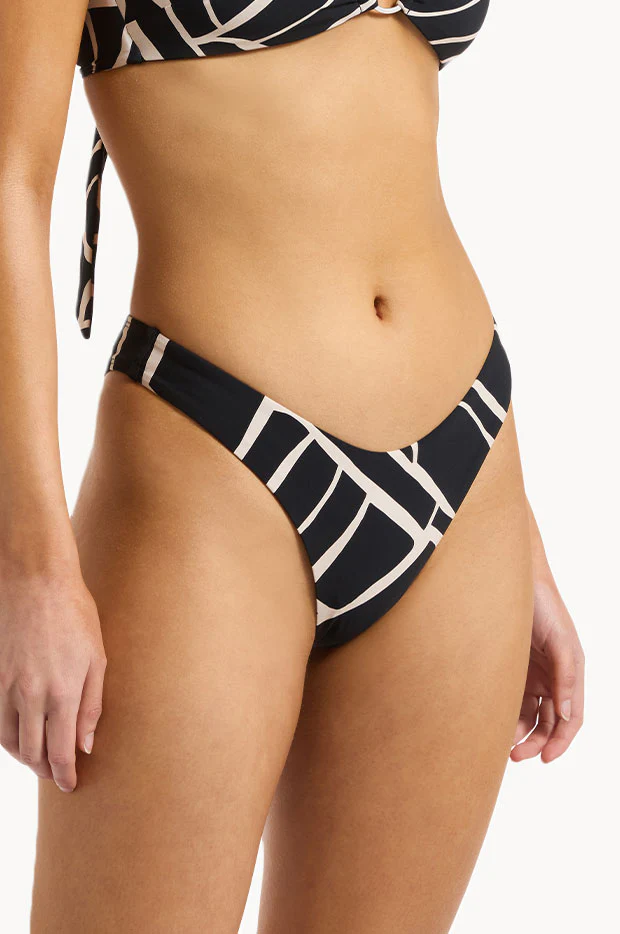 Bonita High Leg Pant - Image 4
