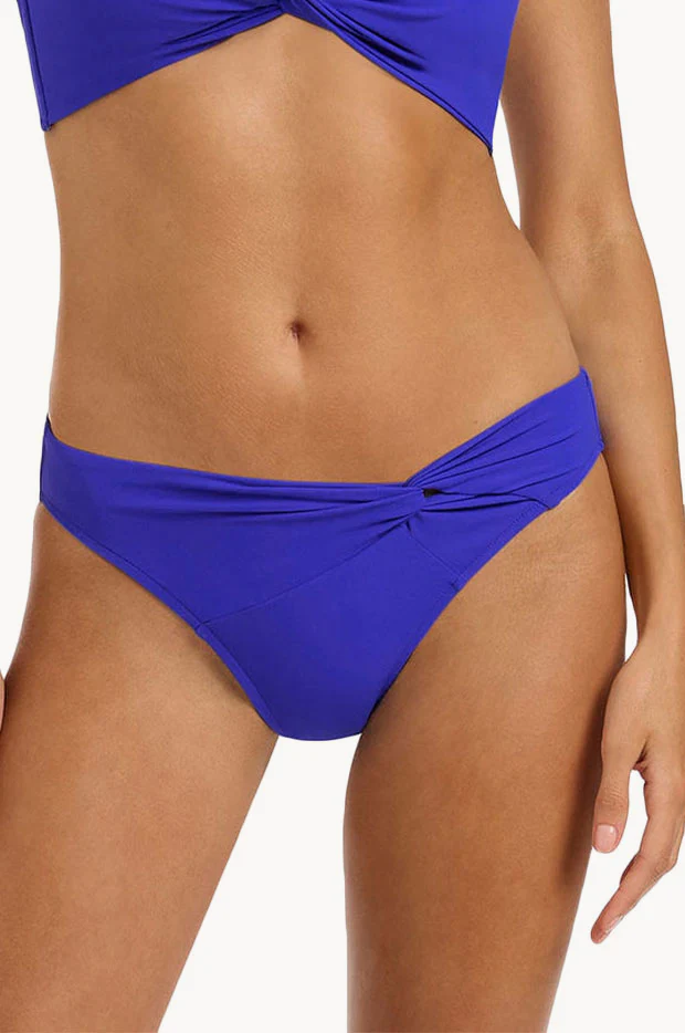 Jetset Twist Front Pant