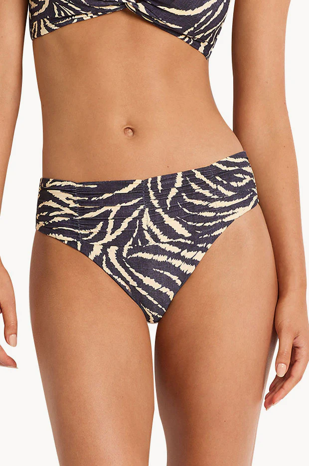 Mesura Mid Rise Ruched Pant