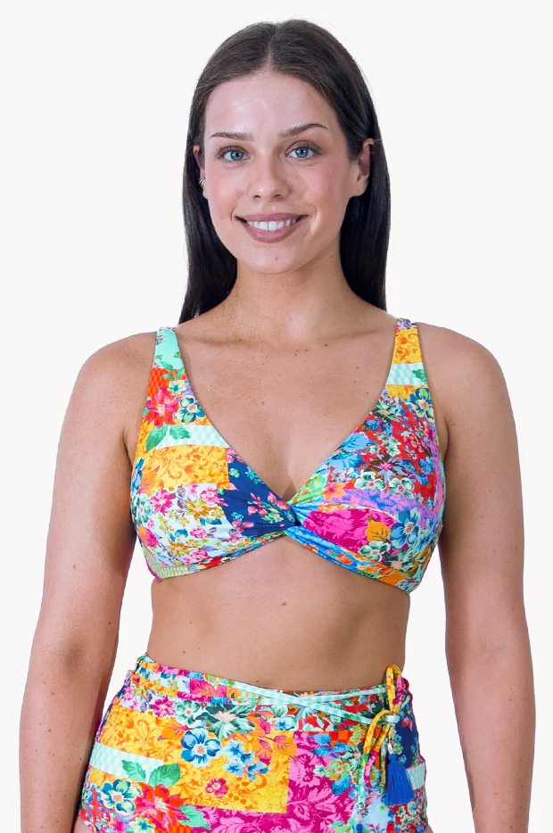 Stevie Multi Fit Twist Crop