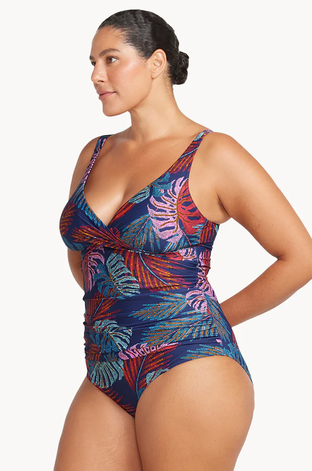 Nu Ornare Delacroix One Piece - Image 4