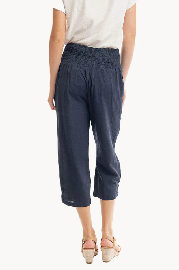 Essentials Linen 3/4 Pant - Image 2
