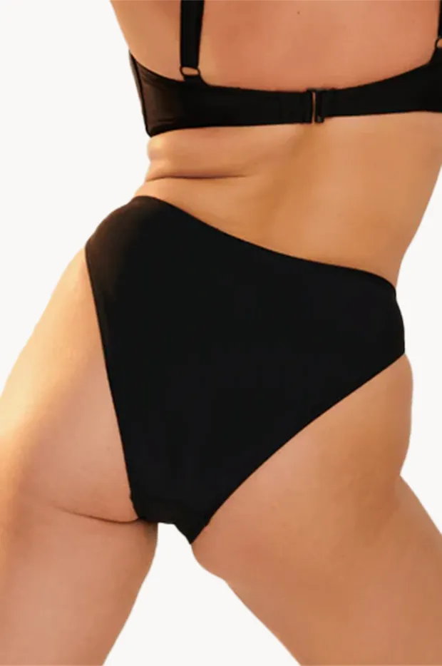 Plain 90's Brief - Image 2