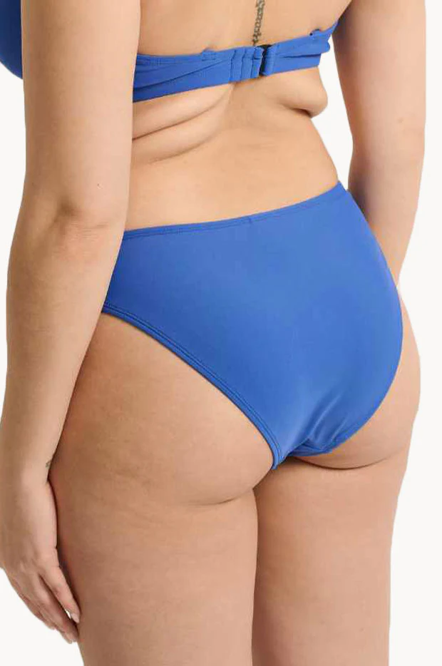 Plain 90's Brief - Image 2