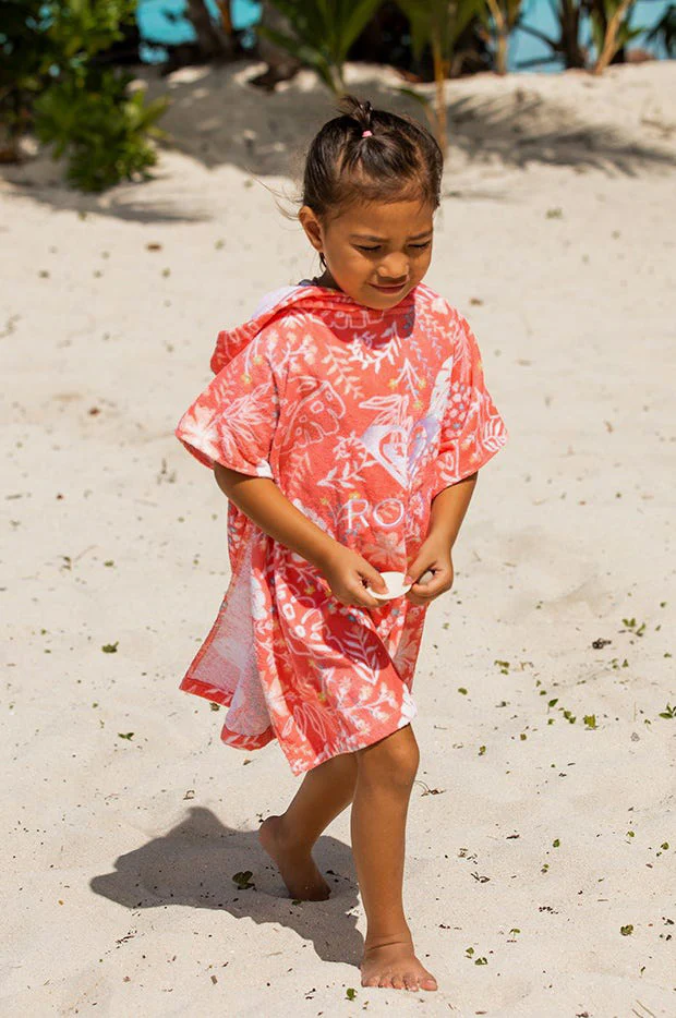 Girls Reef Dreams Hooded Towel - Image 3