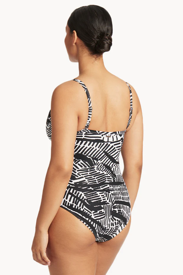 Pampas DD/E Cup Twist Front One Piece - Image 2