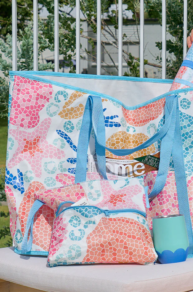 Shelly Beach Pouch - Image 3