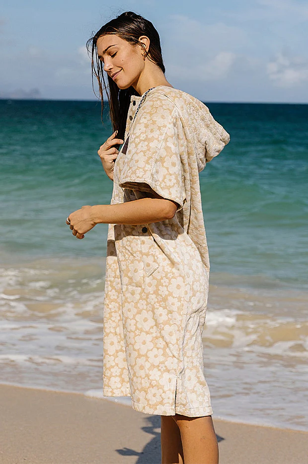 Plain Ginny Changing Poncho L/XL - Image 3