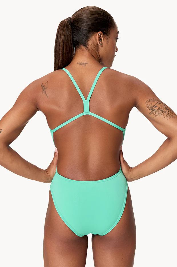 Solid V-back 2.0 One Piece - Image 2