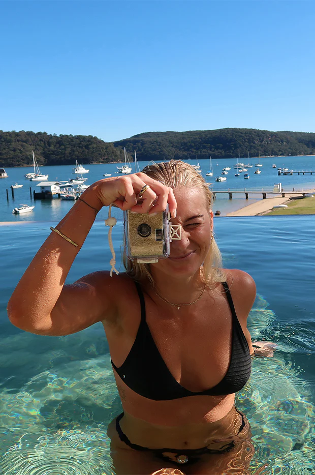 Glitter Underwater Camera - Image 2
