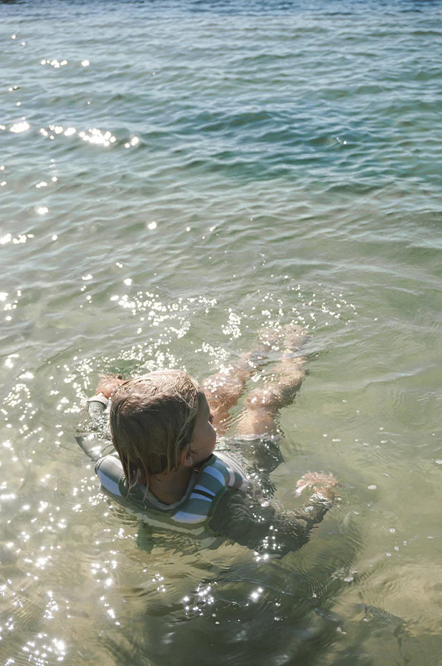 Into The Wild Swim Vest 3-6 Years - Image 2