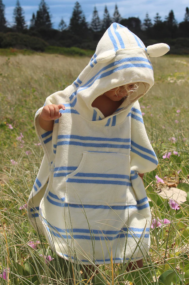 Kids Sammy The Seagull Hooded Towel - Image 4