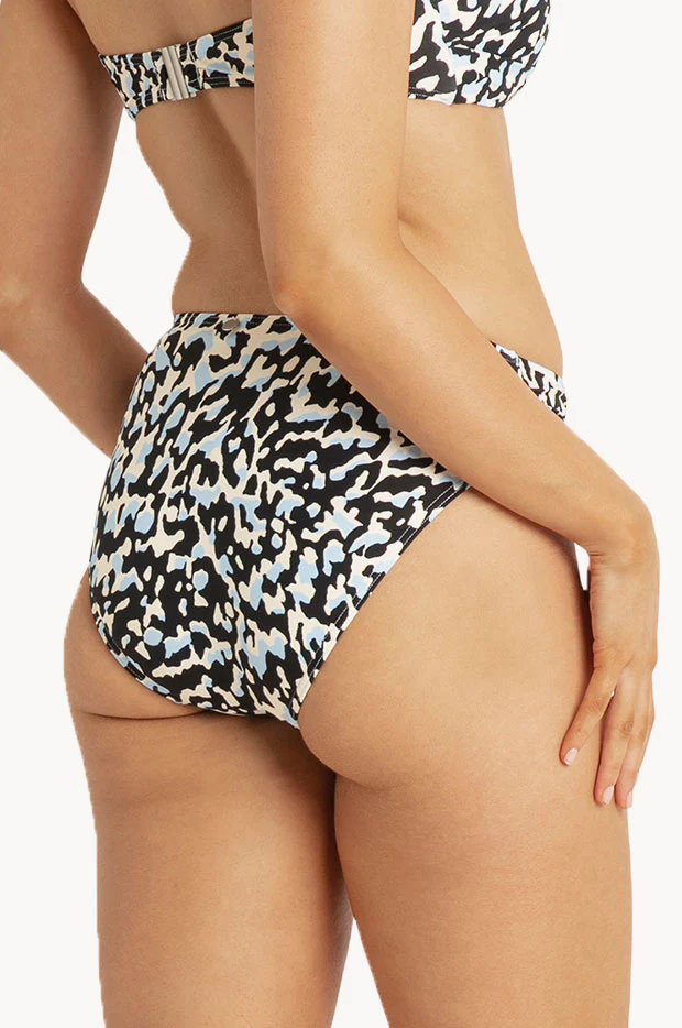 Orla Ruched Mid Rise Pant - Image 2