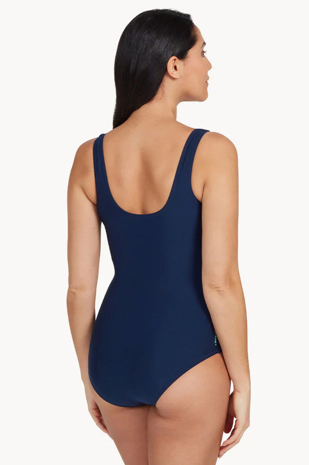 Macmasters Scoopback One Piece - Image 3